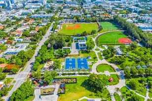 734 Meridian Ave, Miami Beach, FL 33139 - Photo 14