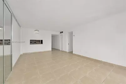 5050 NW 7th St #202, Miami, FL 33126 - Photo 12