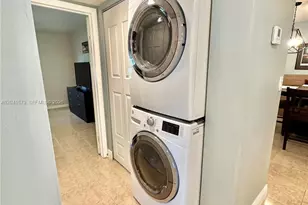 7561 NW 16th St, Plantation, FL 33313 - Photo 10