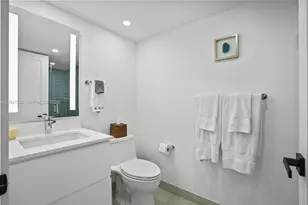 6423 Collins Ave, Miami Beach, FL 33141 - Photo 8