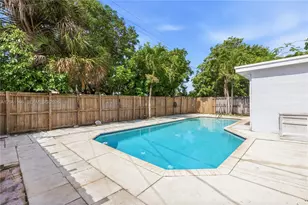 230 NW 55th St, Oakland Park, FL 33309 - Photo 6