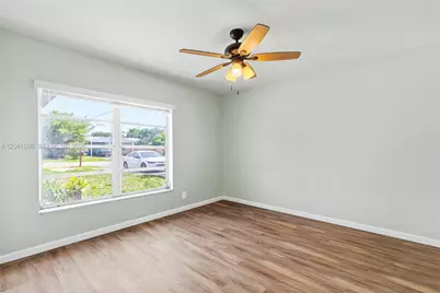 230 NW 55th St, Oakland Park, FL 33309 - Photo 30