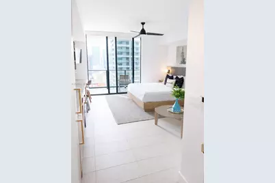 159 NE 6th St #2606, Miami, FL 33132 - Photo 8