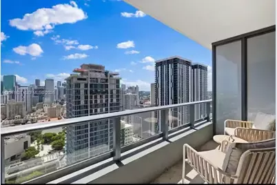 159 NE 6th St #2606, Miami, FL 33132 - Photo 12