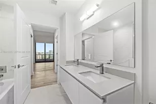 101 Diplomat Pkwy, Hallandale Beach, FL 33009 - Photo 16