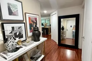 500 Brickell Ave, Miami, FL 33131 - Photo 20