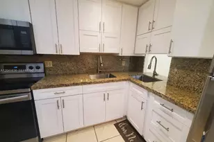 920 NE 169th St, North Miami Beach, FL 33162 - Photo 2
