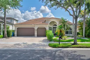1136 Ginger Cir, Weston, FL 33326 - Photo 2
