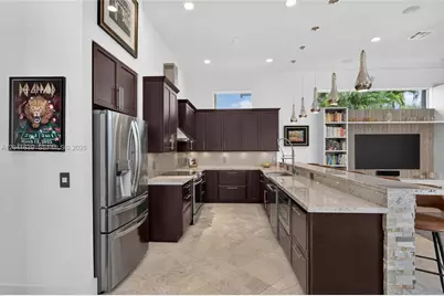 1136 Ginger Cir, Weston, FL 33326 - Photo 24