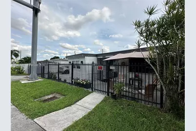 6060 NW 7th St, Miami, FL 33126 - Photo 2