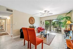 250 NE 20th St, Boca Raton, FL 33431 - Photo 6
