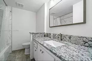 250 NE 20th St, Boca Raton, FL 33431 - Photo 8