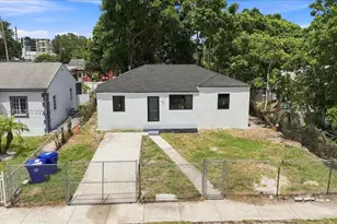 811 NW 65th St, Miami, FL 33150 - Photo 18