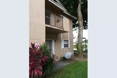1761 NW 96th Ter #3H, Pembroke Pines, FL 33024 - Photo 1