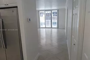 5701 Collins Ave, Miami Beach, FL 33140 - Photo 4