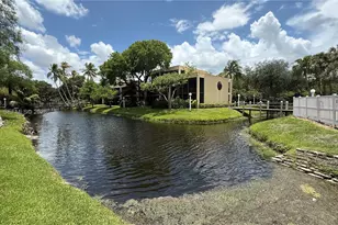 2921 SW 87th Ave, Davie, FL 33328 - Photo 10