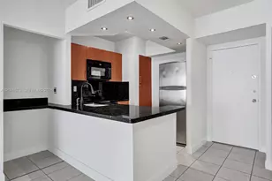 6705 NW 169th St, Hialeah, FL 33015 - Photo 10