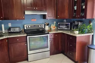 2174 W 60th St, Hialeah, FL 33016 - Photo 4