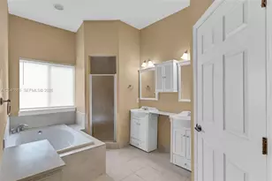 7950 SW 196th Terrace, Cutler Bay, FL 33189 - Photo 16