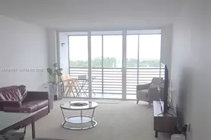 1075 NE Miami Gardens Dr, Miami, FL 33179 - Photo 4