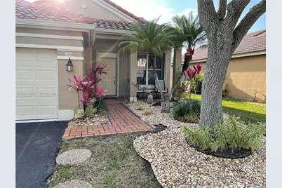805 Falling Water Rd, Weston, FL 33326 - Photo 2