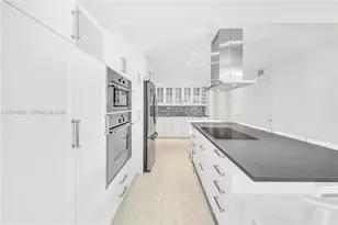 290 Sunrise Dr, Key Biscayne, FL 33149 - Photo 24