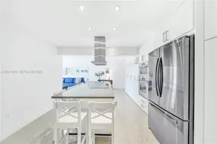 290 Sunrise Dr, Key Biscayne, FL 33149 - Photo 6