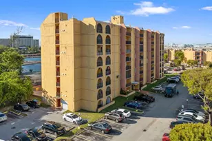 4801 NW 7th St, Miami, FL 33126 - Photo 10