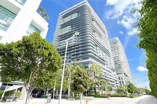 121 NE 34th St, Miami, FL 33137 - Photo 1