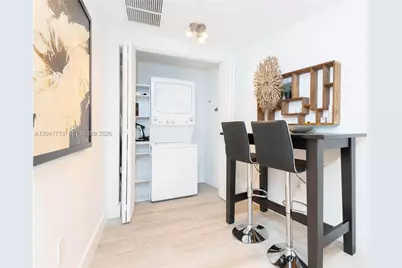 121 NE 34th St #814, Miami, FL 33137 - Photo 8