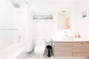 121 NE 34th St, Miami, FL 33137 - Photo 20