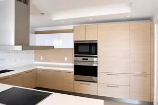 17301 Biscayne Blvd, North Miami Beach, FL 33160 - Photo 4