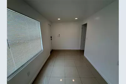 548 NW 30th St #2, Miami, FL 33127 - Photo 4