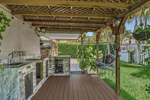 1851 Riverwood Ln, Coral Springs, FL 33071 - Photo 32