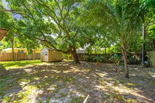576 NW 147th St, Miami, FL 33168 - Photo 52