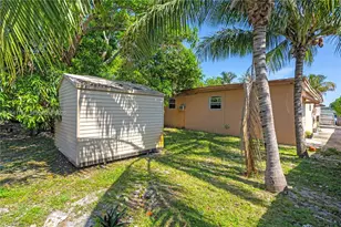 576 NW 147th St, Miami, FL 33168 - Photo 50