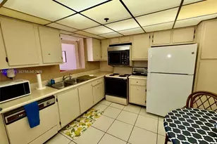 210 174th St, Sunny Isles Beach, FL 33160 - Photo 8