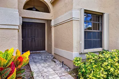 1380 NW 103rd Ter, Plantation, FL 33322 - Photo 4