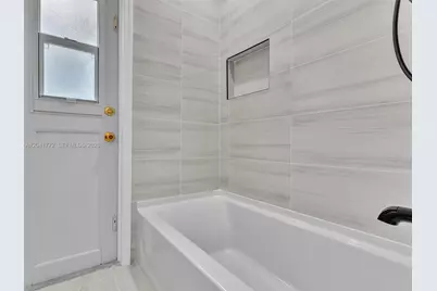 8813 Paradise Ct #8813, Tamarac, FL 33321 - Photo 20