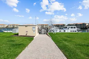 38 E Harbour Isle Dr E, Fort Pierce, FL 34949 - Photo 36