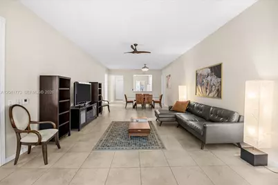 38 E Harbour Isle Dr E #104, Fort Pierce, FL 34949 - Photo 10