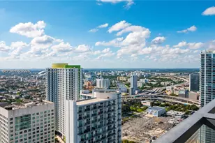 88 SW 7th St, Miami, FL 33130 - Photo 20
