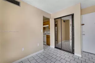 4805 NW 7th St, Miami, FL 33126 - Photo 14