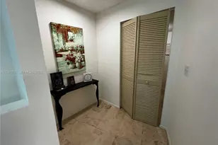 5445 Collins Ave, Miami Beach, FL 33140 - Photo 20