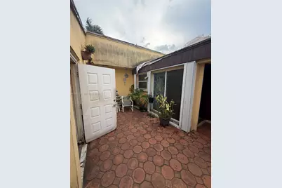11511 SW 83rd Ter, Miami, FL 33173 - Photo 6