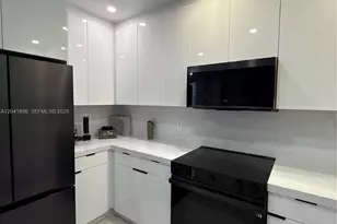 8037 W 36th Ave, Hialeah, FL 33018 - Photo 10