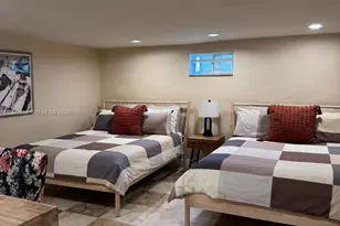 1033 NW 6th St, Miami, FL 33136 - Photo 16