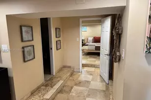 1033 NW 6th St, Miami, FL 33136 - Photo 14