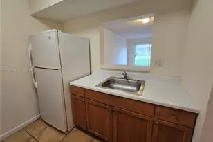 3600 NW 21st St, Lauderdale Lakes, FL 33311 - Photo 8