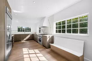 939 W 47th Ct, Miami Beach, FL 33140 - Photo 16